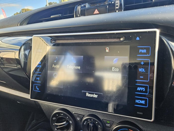 2019 Toyota Hilux SR