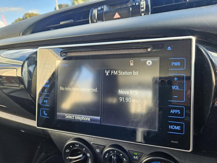 2019 Toyota Hilux SR