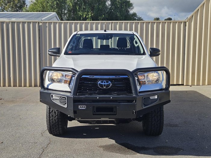 2019 Toyota Hilux SR