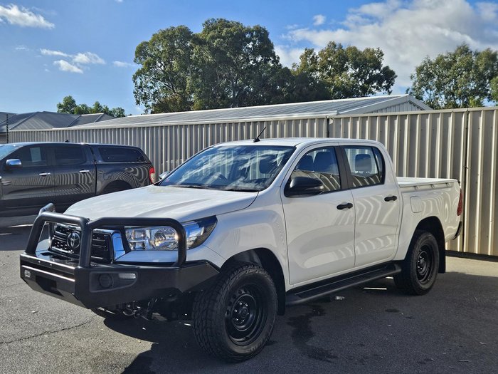 2019 Toyota Hilux SR