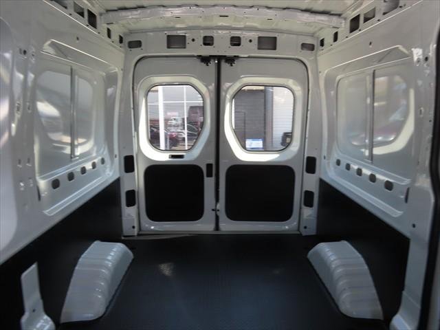 2025 LDV Deliver 9
