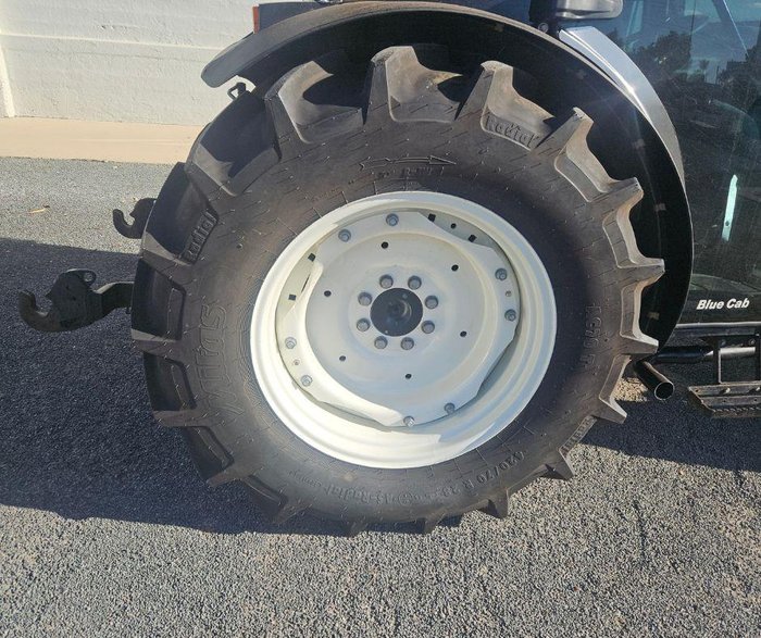 2019 New Holland T4.105F