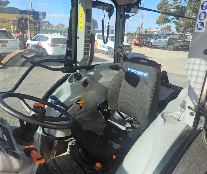 2019 New Holland T4.105F