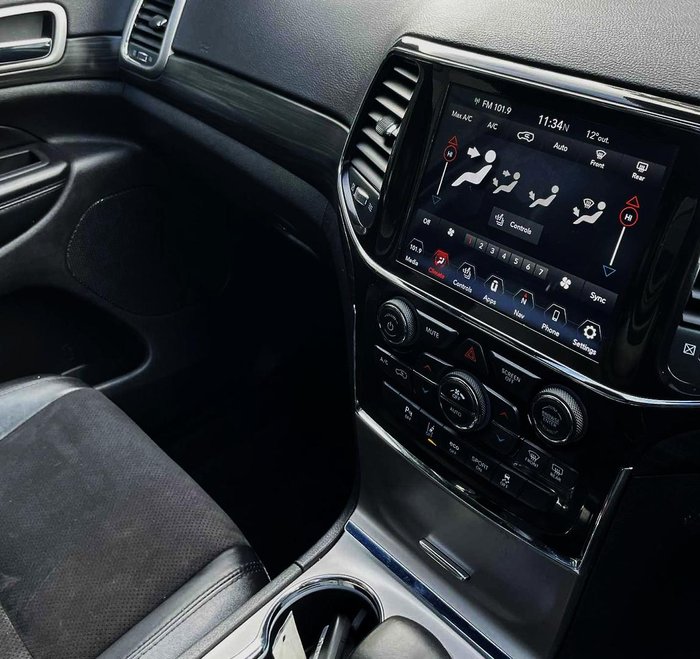 2021 Jeep Grand Cherokee Night Eagle