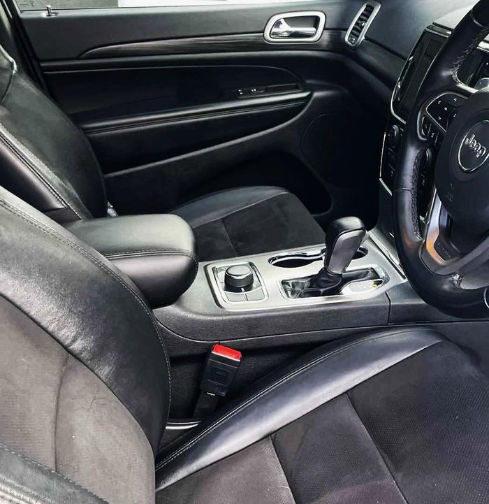 2021 Jeep Grand Cherokee Night Eagle