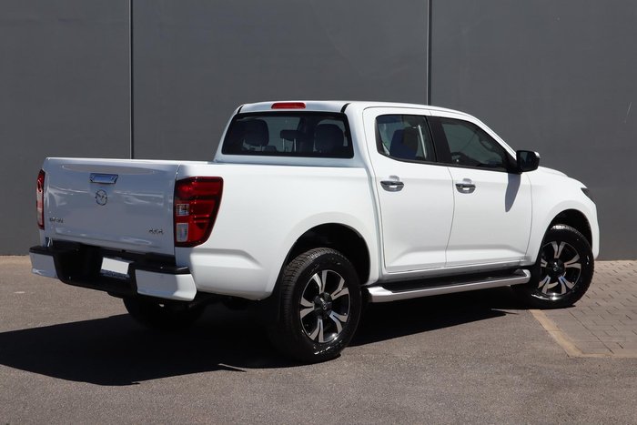 2024 Mazda BT-50 XTR