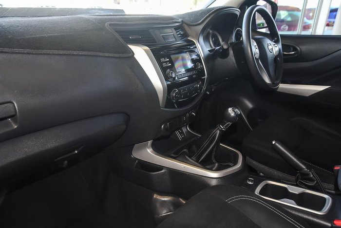 2018 Nissan Navara SL D23 Series 3 4X4 Dual Range Brilliant Silver