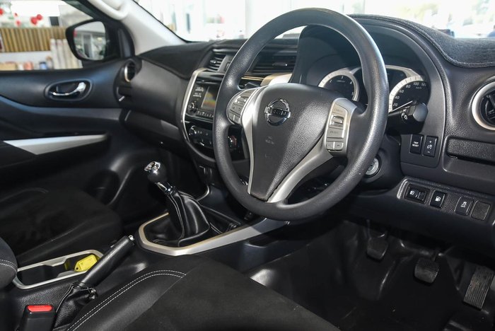 2018 Nissan Navara SL D23 Series 3 4X4 Dual Range Brilliant Silver