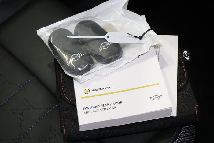 2024 MINI Countryman E Classic