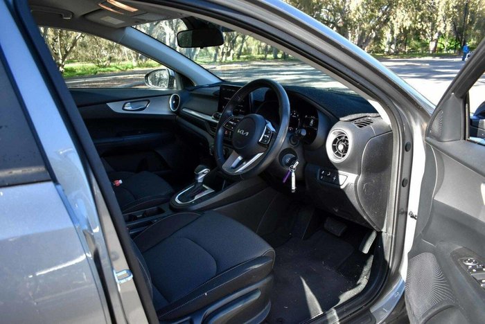 2023 Kia Cerato S