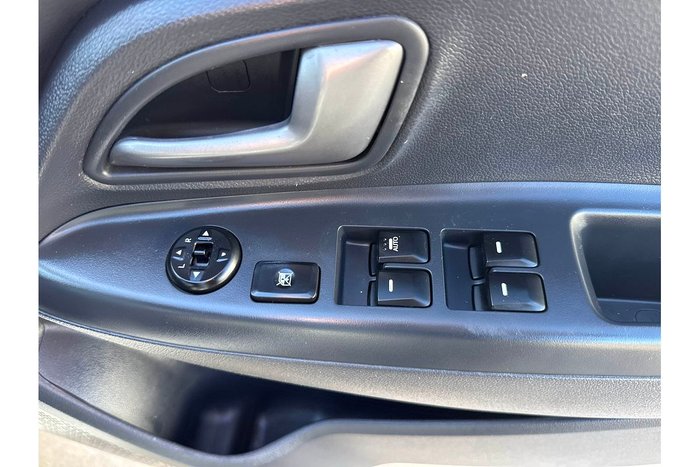2013 Kia Rio S