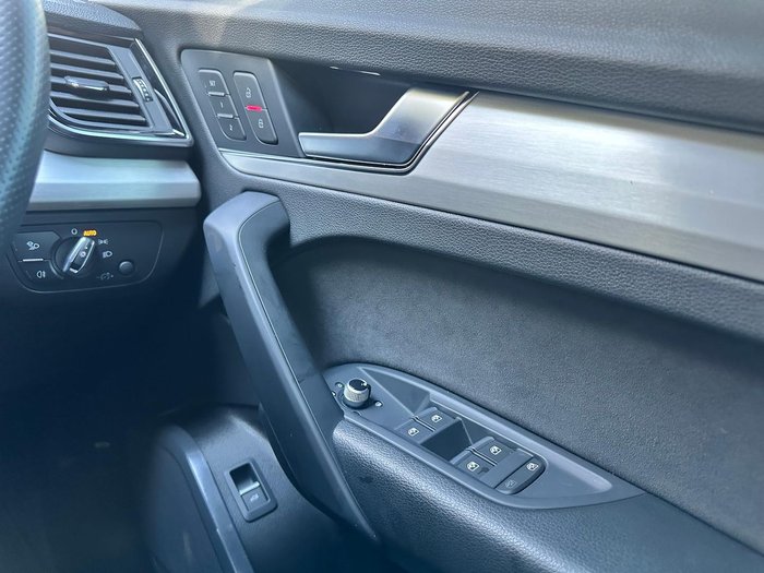 2021 Audi Q5 45 TFSI S line