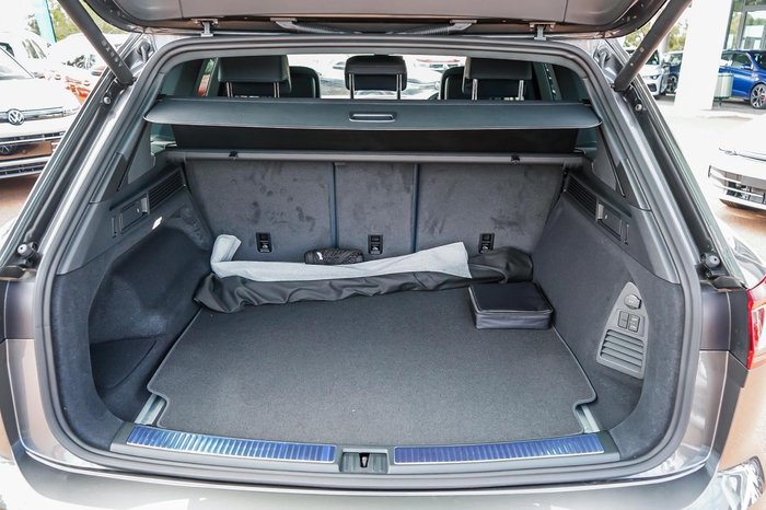 2025 Volkswagen Touareg 210TDI R-Line