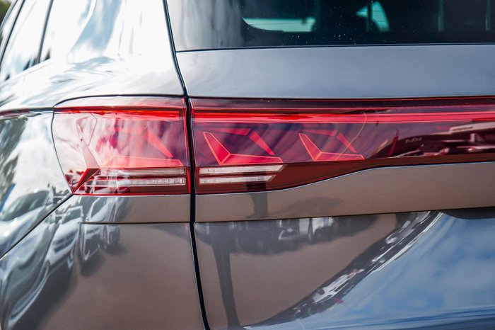 2025 Volkswagen Touareg 210TDI R-Line