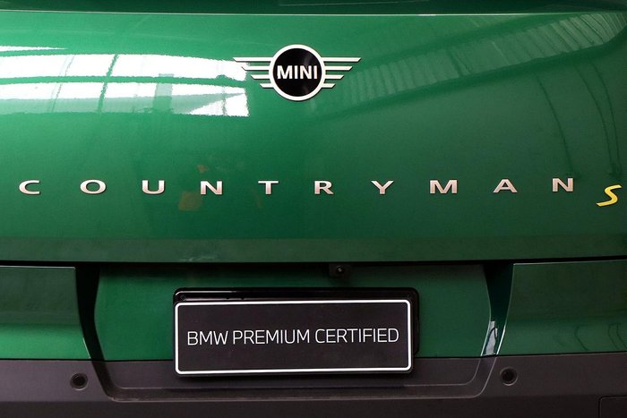 2024 MINI Countryman SE Classic