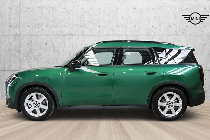 2024 MINI Countryman SE Classic