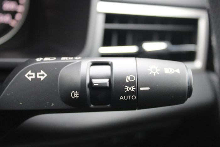 2024 Mitsubishi Outlander ES