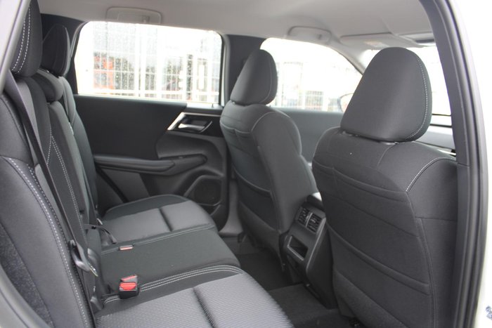 2024 Mitsubishi Outlander ES