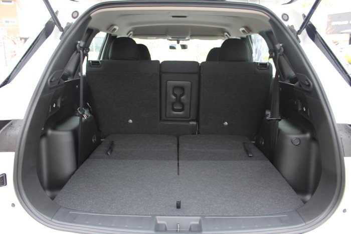 2024 Mitsubishi Outlander ES