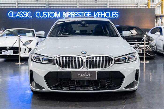 2022 BMW 3 Series 330i M Sport