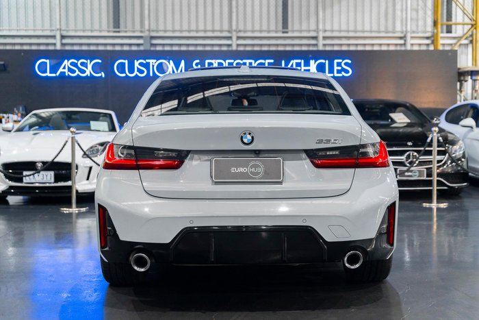 2022 BMW 3 Series 330i M Sport
