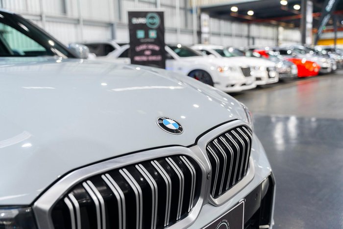 2022 BMW 3 Series 330i M Sport