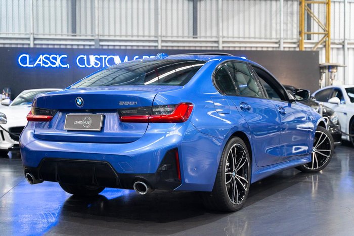 2022 BMW 3 Series 330i M Sport