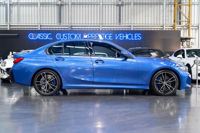 2022 BMW 3 Series 330i M Sport