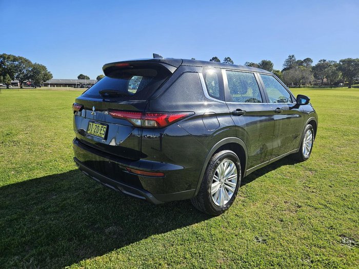 2024 Mitsubishi Outlander ES ZM MY24 Black Diamond