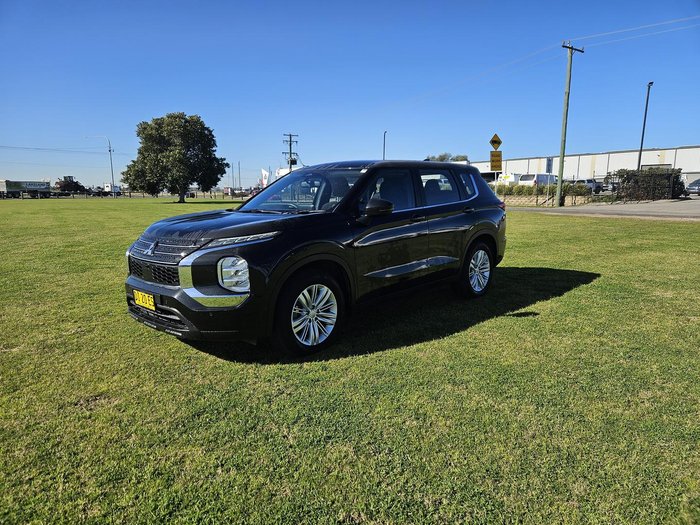 2024 Mitsubishi Outlander ES ZM MY24 Black Diamond