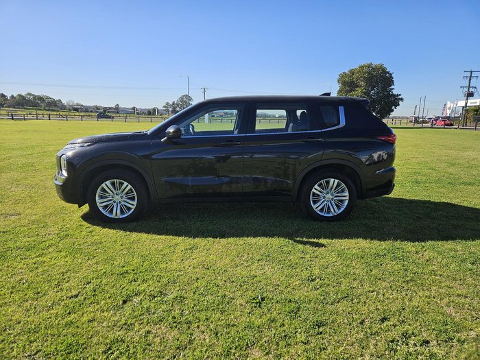 2024 Mitsubishi Outlander ES ZM MY24 Black Diamond