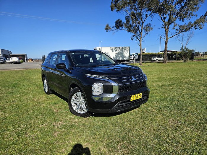 2024 Mitsubishi Outlander ES ZM MY24 Black Diamond