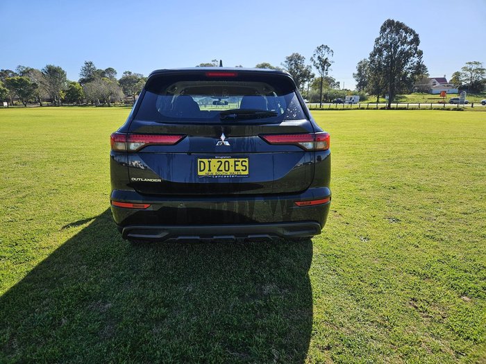 2024 Mitsubishi Outlander ES ZM MY24 Black Diamond