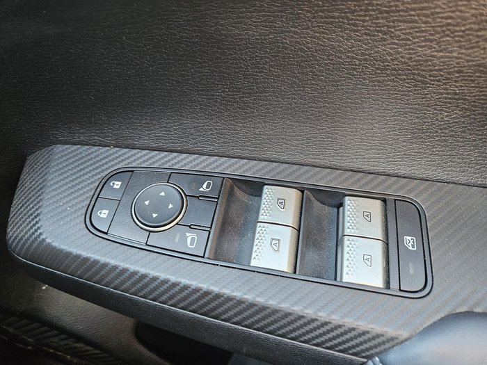 2024 Mitsubishi Outlander ES