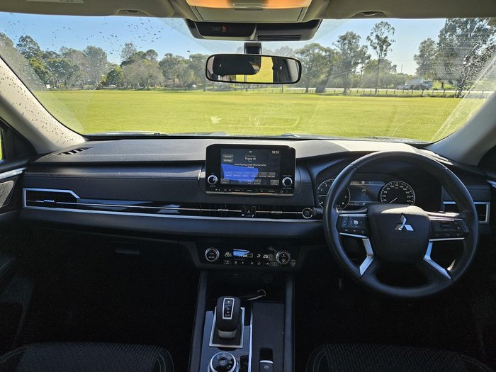 2024 Mitsubishi Outlander ES ZM MY24 Black Diamond