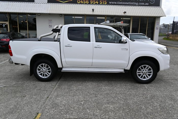 2014 Toyota Hilux SR5