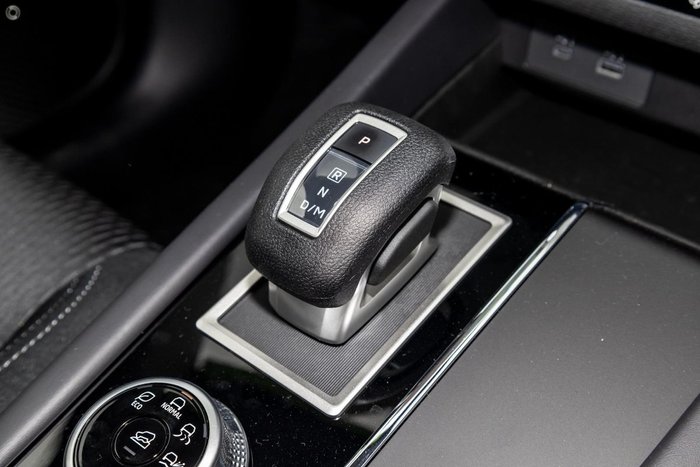 2024 Mitsubishi Outlander ES