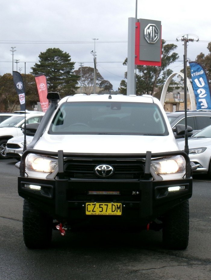 2020 Toyota Hilux SR