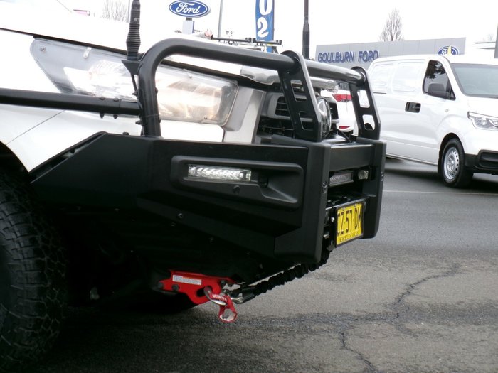 2020 Toyota Hilux SR