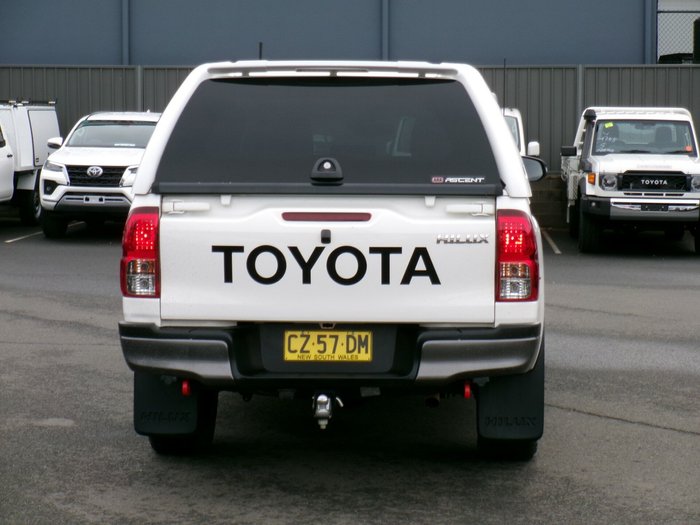 2020 Toyota Hilux SR