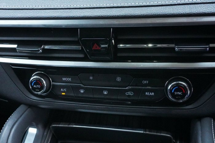 2024 LDV D90 Executive