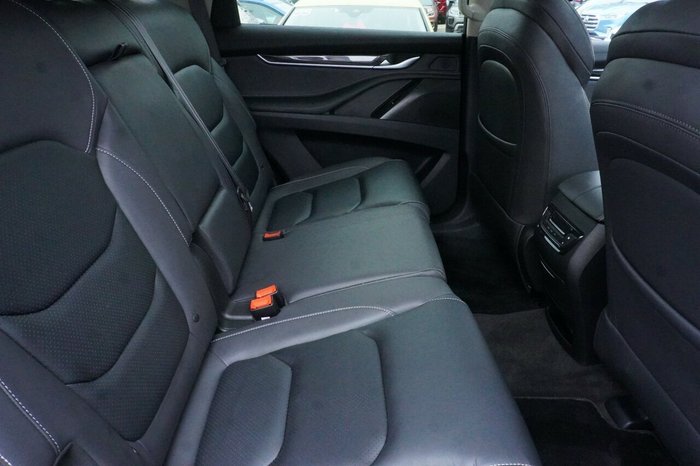 2024 LDV D90 Executive