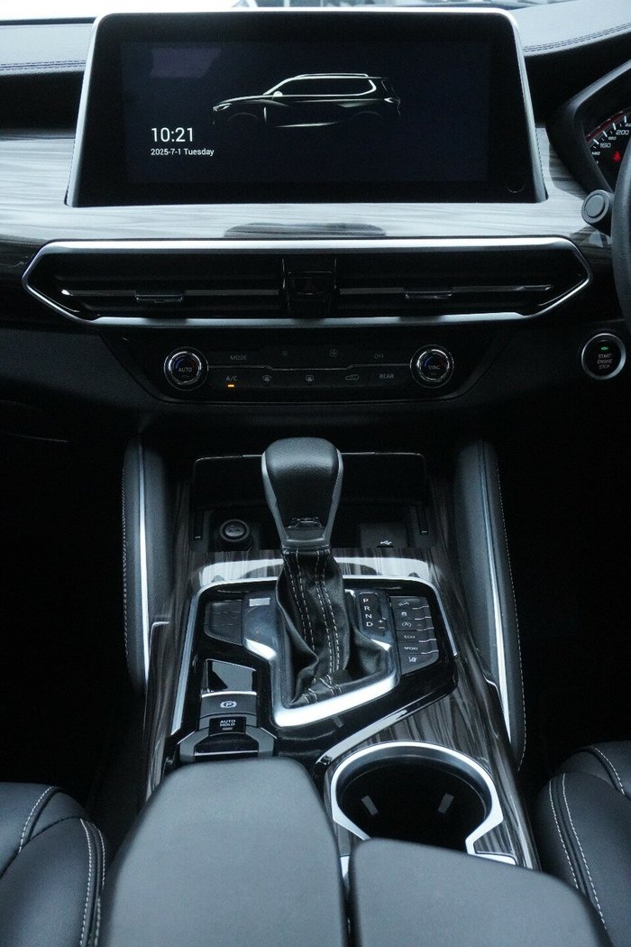 2022 LDV D90 Executive