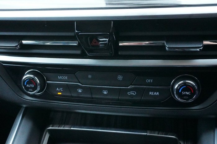 2022 LDV D90 Executive