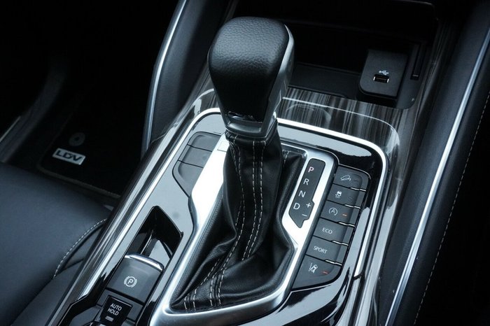 2022 LDV D90 Executive