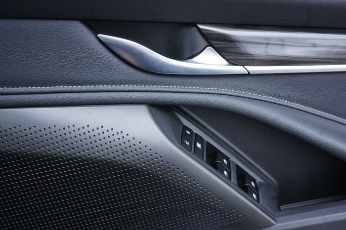 2022 LDV D90 Executive