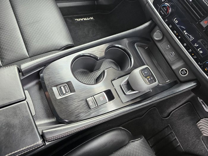 2024 Nissan X-TRAIL ST-L