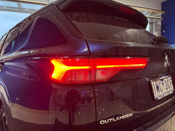 2022 Mitsubishi Outlander Exceed
