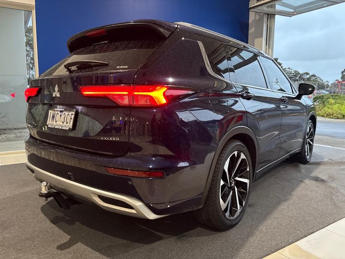 2022 Mitsubishi Outlander Exceed