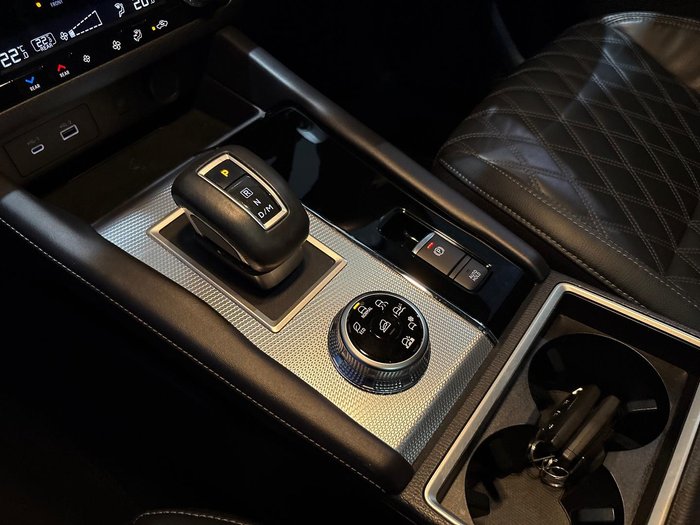 2022 Mitsubishi Outlander Exceed